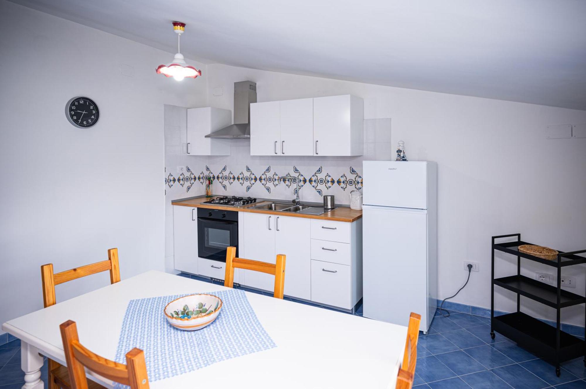 Apartamento La Casa Del Maestro Attico Pisciotta Exterior foto
